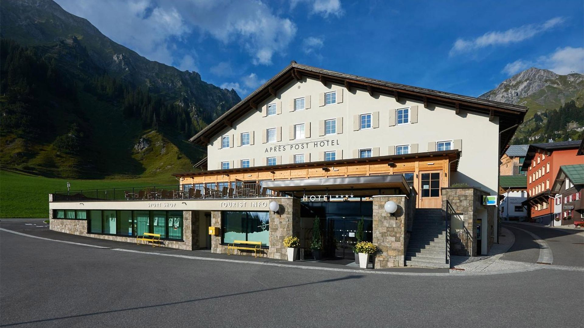 07_hotel-apres-post_sonnenterrasse-header