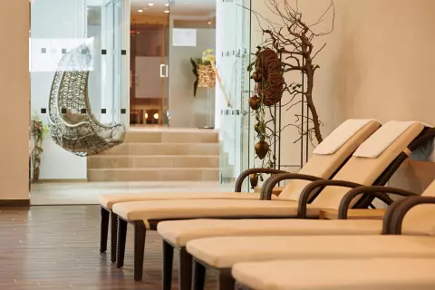 00_hotel-apres-post_arlen-spa_ruheraum