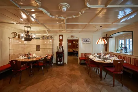 04_hotel-apres-post_restaurant