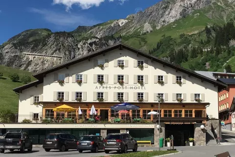 01_hotel-apres-post_sonnenterrasse